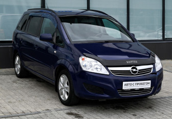 Подержанный автомобиль Opel Zafira Compactvan 2011 года (7 фото)