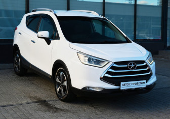 Подержанный автомобиль JAC S3 2018 года (7 фото)