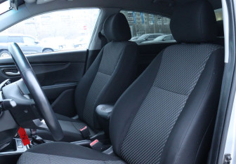 Подержанный автомобиль Kia Rio Sedan 2018 года (17 фото)