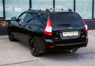 Подержанный автомобиль LADA (ВАЗ) Priora Wagon 2013 года (3 фото)