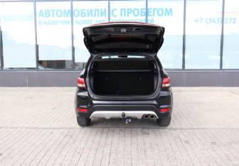 Подержанный автомобиль Kia Rio Hatchback 2017 года (19 фото)