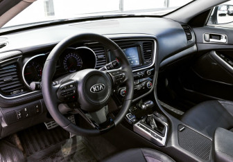 Подержанный автомобиль Kia Optima Sedan 2015 года (16 фото)
