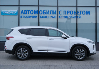 Подержанный автомобиль Hyundai Santa Fe 2018 года (6 фото)