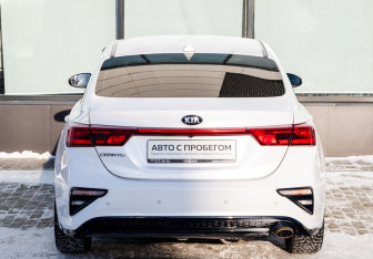 Подержанный автомобиль Kia Cerato Sedan 2019 года (4 фото)