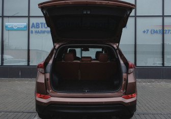 Подержанный автомобиль Hyundai Tucson 2017 года (20 фото)