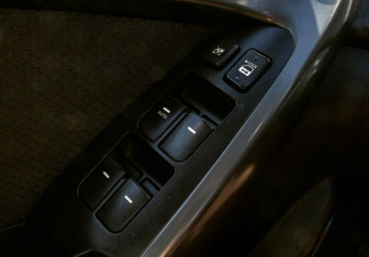 Подержанный автомобиль Kia Cerato Sedan 2012 года (12 фото)
