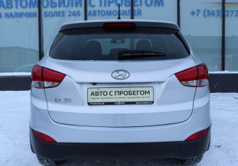 Подержанный автомобиль Hyundai ix35 2014 года (4 фото)