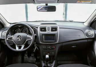 Подержанный автомобиль Renault Logan Sedan 2022 года (12 фото)