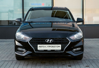 Подержанный автомобиль Hyundai Solaris Sedan 2017 года (8 фото)