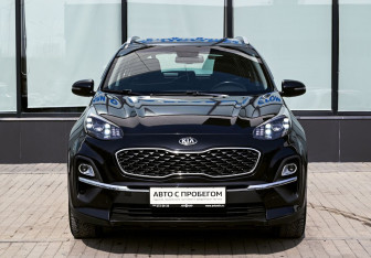 Подержанный автомобиль Kia Sportage 2021 года (8 фото)