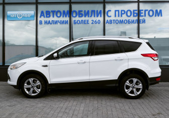 Подержанный автомобиль Ford Kuga 2013 года (2 фото)