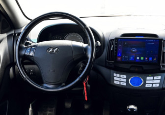 Подержанный автомобиль Hyundai Elantra Sedan 2007 года (18 фото)