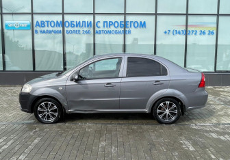Подержанный автомобиль Chevrolet Aveo Sedan 2007 года (2 фото)