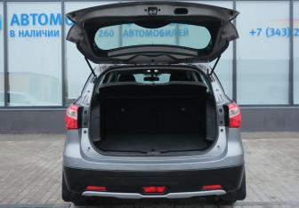 Подержанный автомобиль Suzuki SX4 Hatchback 2014 года (20 фото)