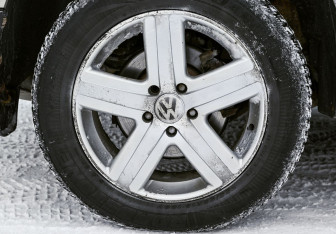 Подержанный автомобиль Volkswagen Touareg 2006 года (21 фото)