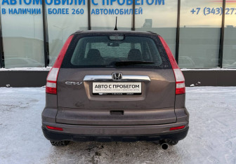 Подержанный автомобиль Honda CR-V 2012 года (4 фото)