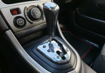 Подержанный автомобиль Peugeot 308 Hatchback 2012 года (14 фото)