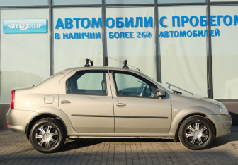 Подержанный автомобиль Renault Logan Sedan 2013 года (6 фото)