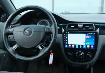 Подержанный автомобиль Chevrolet Lacetti Sedan 2012 года (10 фото)