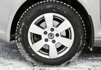 Подержанный автомобиль Skoda Octavia Liftback 2009 года (19 фото)