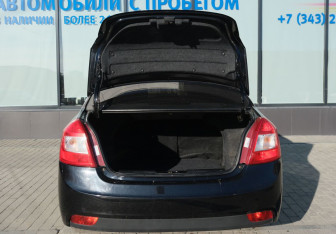 Подержанный автомобиль Geely GC6 2014 года (18 фото)