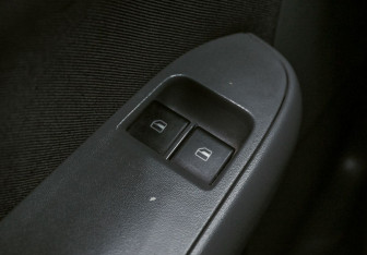 Подержанный автомобиль SEAT Ibiza Hatchback 2007 года (16 фото)