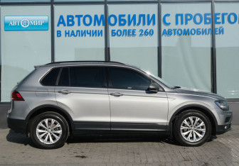 Подержанный автомобиль Volkswagen Tiguan 2020 года (6 фото)