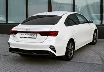 Подержанный автомобиль Kia K3 Sedan 2021 года (5 фото)