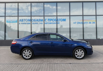Подержанный автомобиль Toyota Camry Sedan 2008 года (6 фото)