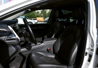 Подержанный автомобиль Toyota Camry Sedan 2018 года (16 фото)