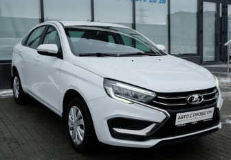 Подержанный автомобиль LADA (ВАЗ) Vesta Sedan 2023 года (7 фото)