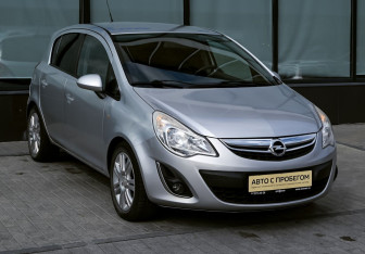 Подержанный автомобиль Opel Corsa 2011 года (7 фото)