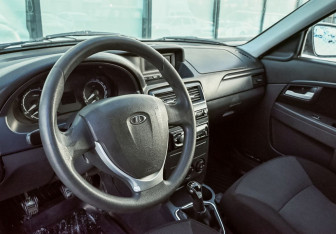 Подержанный автомобиль LADA (ВАЗ) Priora Sedan 2014 года (9 фото)