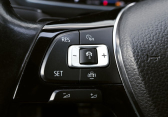 Подержанный автомобиль Volkswagen Tiguan 2019 года (14 фото)