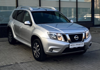 Подержанный автомобиль Nissan Terrano 2018 года (7 фото)
