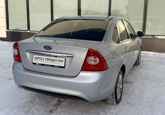 Подержанный автомобиль Ford Focus Sedan 2008 года (5 фото)