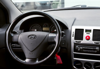 Подержанный автомобиль Hyundai Getz 2007 года (17 фото)