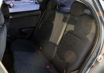 Подержанный автомобиль Hyundai Solaris Sedan 2015 года (19 фото)