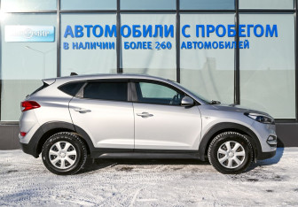 Подержанный автомобиль Hyundai Tucson 2016 года (6 фото)