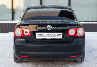Подержанный автомобиль Volkswagen Jetta Sedan 2007 года (5 фото)