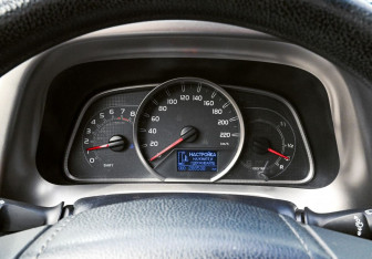 Подержанный автомобиль Toyota RAV4 2015 года (11 фото)