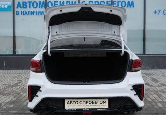 Подержанный автомобиль Kia Rio Sedan 2022 года (21 фото)