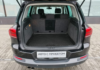 Подержанный автомобиль Volkswagen Tiguan 2016 года (16 фото)