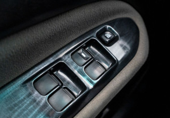 Подержанный автомобиль Mitsubishi Lancer Sedan 2004 года (15 фото)