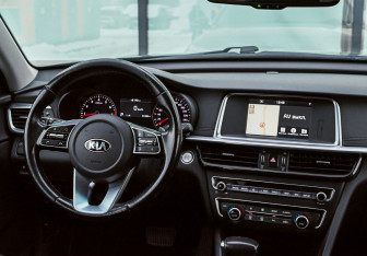 Подержанный автомобиль Kia Optima Sedan 2019 года (11 фото)