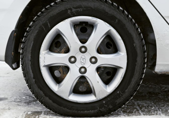 Подержанный автомобиль Hyundai Solaris Hatchback 2011 года (20 фото)