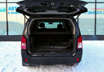 Подержанный автомобиль Nissan Pathfinder 2008 года (18 фото)