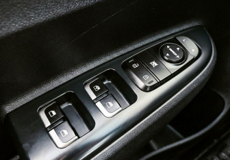 Подержанный автомобиль Kia Rio Sedan 2017 года (17 фото)