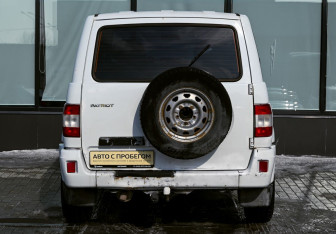 Подержанный автомобиль УАЗ Patriot 2013 года (4 фото)