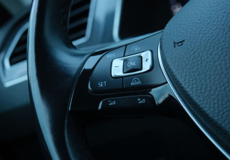 Подержанный автомобиль Volkswagen Tiguan 2017 года (14 фото)